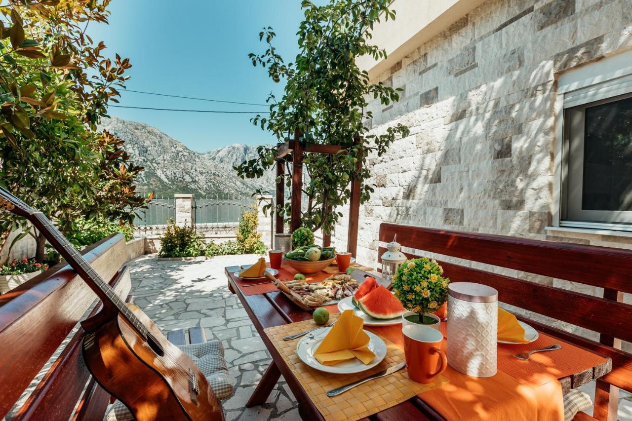 Apartments Cosovic Kotor Exterior foto